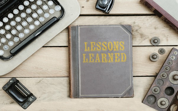 Description_of_image_used_in_getting_back_to_old_fashioned_social_work_book_with_lessons_learned_on_cover_michaeljberlin_Fotolia