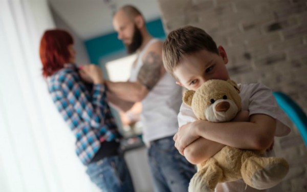 description_of_image_used_in_toxic_trio_piece_boy_hugging_teddy_fotolia_antic