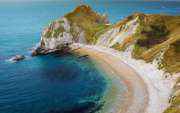 Man o'war beach in dorset